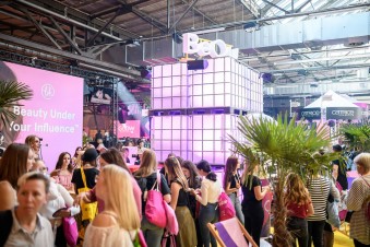 Glow 2019 Berlin - The Beauty Convention by DM